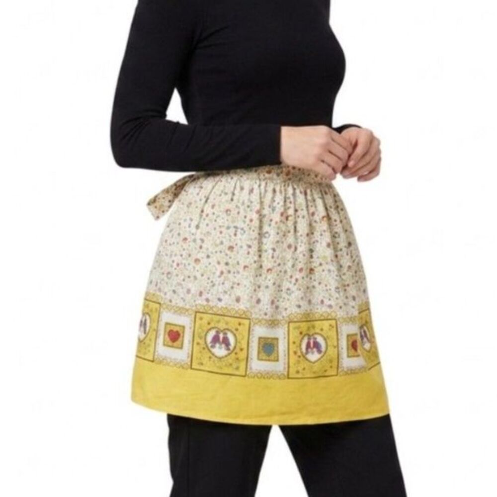 Vintage 50s-60s MCM Women's Multicolor Floral Yellow Border Print Cotton Apron